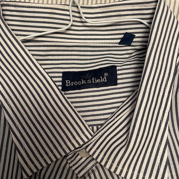 Brooksfield poplin pinstripe button down dress shirt - Picture 2 of 3